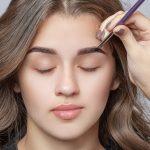 Як зробити брови ідеальними: все про фарбування, моделювання та корекцію брів